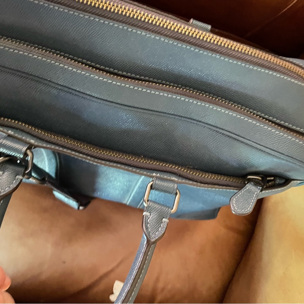 Gorgeous Coach Metropolitan Double Zip Business Case in pebble leather. - Picture 10 of 15